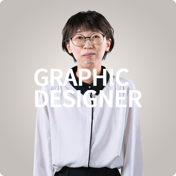 GRAPHIC DESIGNER